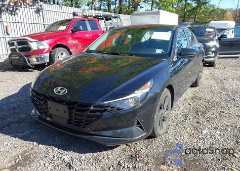 2021 Hyundai Elantra Sel z USA, uszkodzony, nr VIN 5NPLS4AG5MH030355